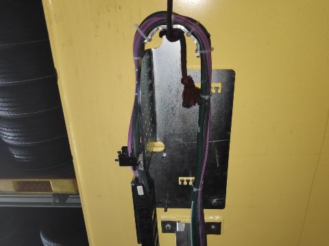 raktári felrakógép energialánccsere utána
